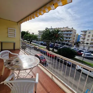 apt-beach-regueral.catalonia-hotels.com/